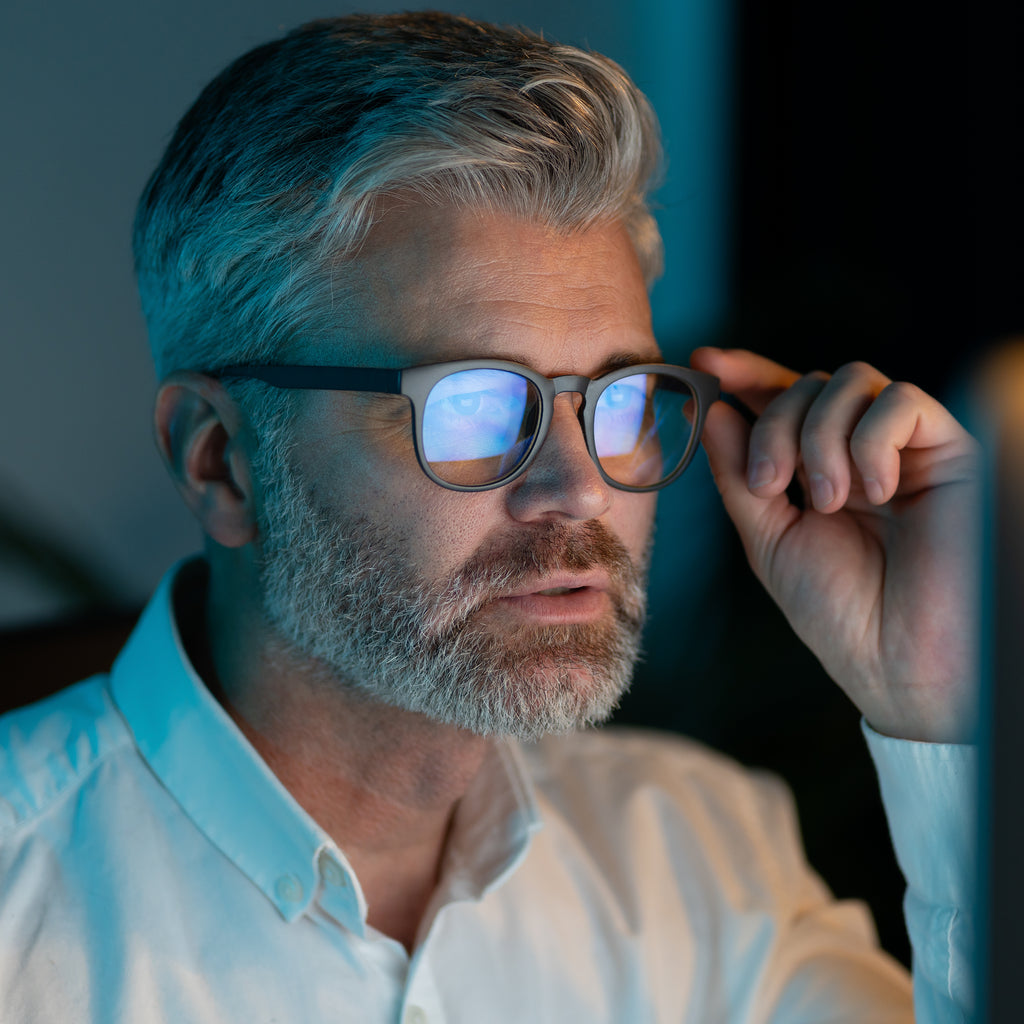 Blue Light and Aging Skin: How NAD+ and Ayucell Help Turn Back the Clock